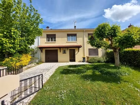a vendre  à saint juéry  maison familiale