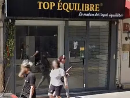 location commerce paris 75011 43m²