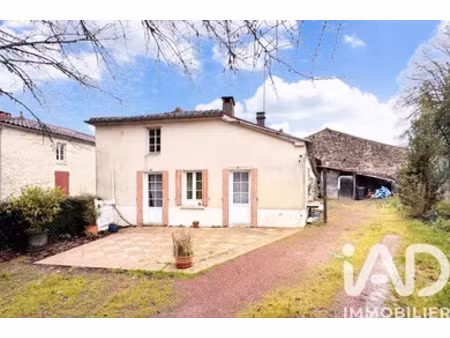maison de village à la caillère-saint-hilaire (85410)