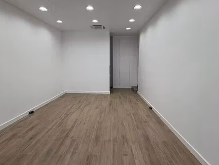 location commerce paris 75010 35m²