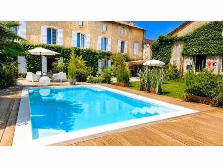 maison de charme rénovée avec piscine et fort potentiel à 8 min de casteljaloux