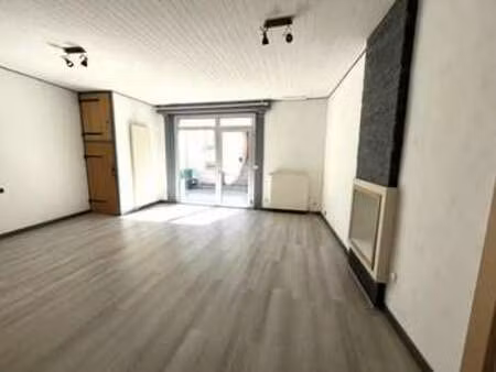 vente maison à saint-florent-des-bois (85310) : à vendre / 90m² saint-florent-des-bois