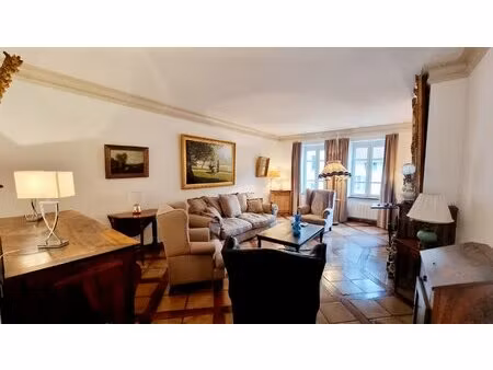appartement nantua 5 pièce(s) 198.82 m2