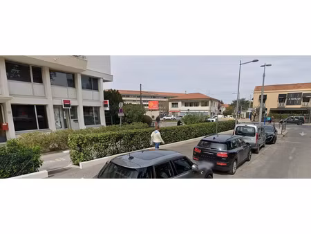 location locaux professionnels 0 pièces 94 m² à montpellier (34000)  1 500 €