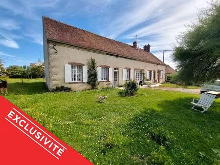 fermette 4 chambres avec potentiel !!!