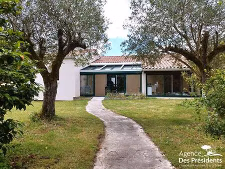 vente maison à l'île-d'olonne (85340) : à vendre / 106m² l'île-d'olonne