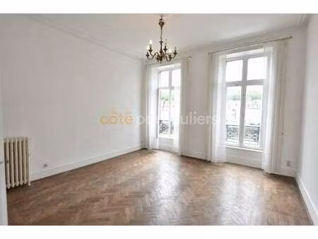location appartement 4 pièces à landerneau (29800) : à louer 4 pièces / 90m² landerneau