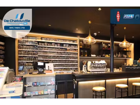 vente local commercial 127m2 toulon 83000 - 580500 € - surface privée