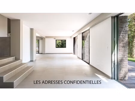 tassin la demi lune - elégante maison contemporaine rénovée