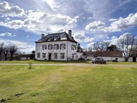 vente maison piscine à moulins (03000) : à vendre piscine / 421m² moulins