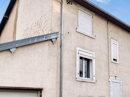 maison mitoyenne de 2 chambres