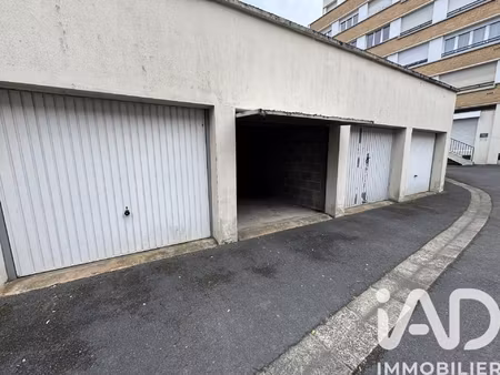 vente garage undefined m²