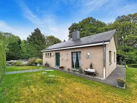 maison de plain-pied en périphérie d'ochamps