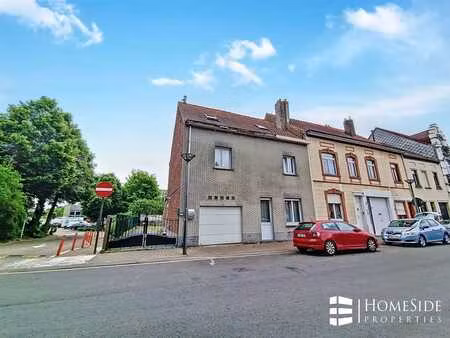 maison +/-240m² - 6ch + jardin + terrasse + garage + parking