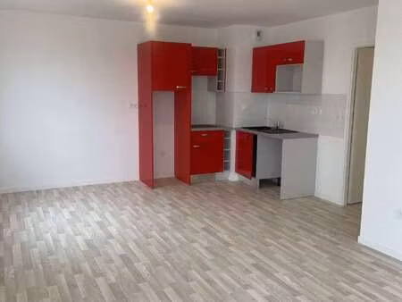 location appartement 3 pièces à carquefou (44470) : à louer 3 pièces / 65m² carquefou