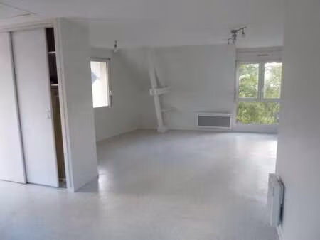 location appartement t1 à château-gontier (53200) : à louer t1 / 40m² château-gontier