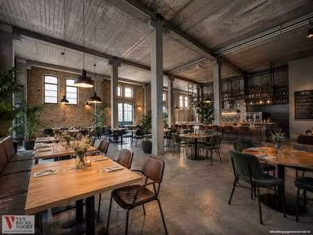 stapelhuisstraat 1 - brasserie