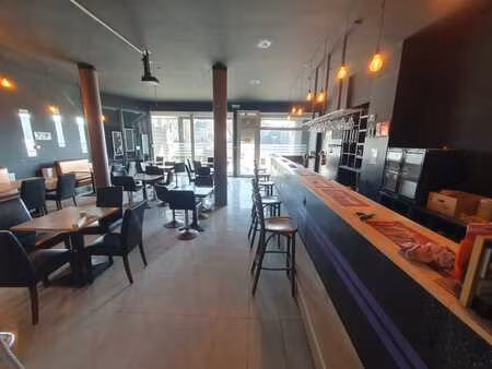très beau commerce de 127m² à deux pas du centre de verviers