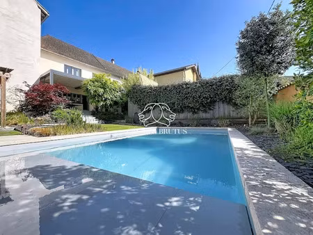 vente ferme 6 pièces 289 m² à bourgoin-jallieu (38300)  550 000 €