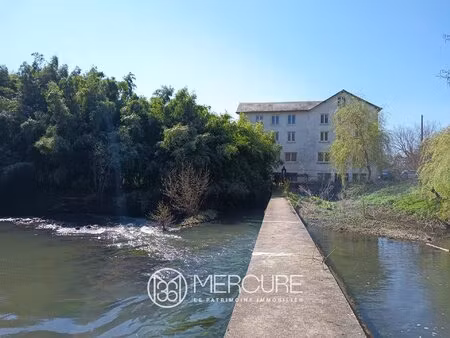 ancien moulin en bord de charente