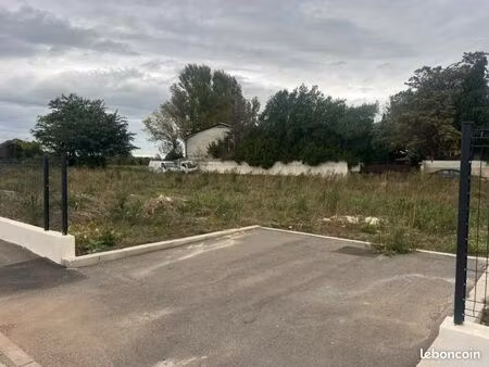 terrain 368 m² graveson