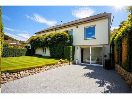 maison familiale avec jardin