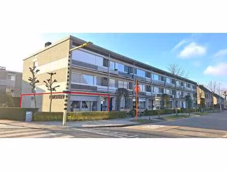 appartement d'angle en rez-de-chaussée