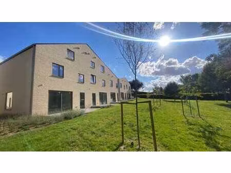 grote nieuwbouw woning met 4 slaapkamers  2 badkamers en ...