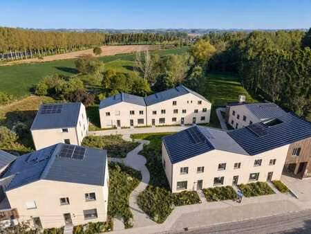 uiterst energie zuinige nieuwbouw 3 slaapkamers met tuin