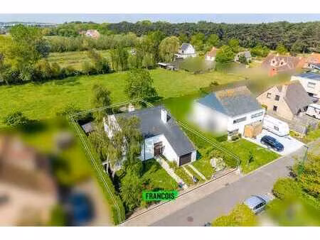 villa idéalement située avec vues dégagées  terrasse ensole…