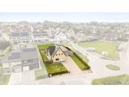 maison ouverte rénovée avec grand jardin et studio à wichel…
