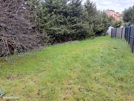 terrain 500 m² peynier