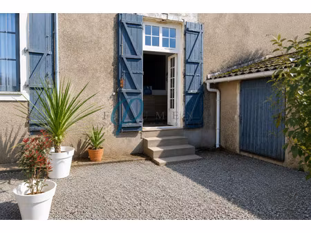 location maison meublé à varades (44370) : à louer meublé / 28m² varades
