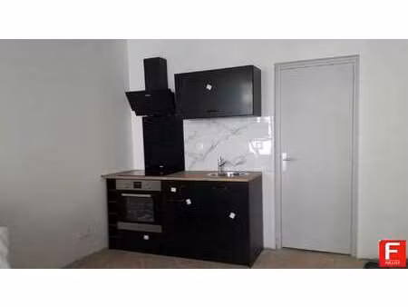 location appartement 2 pièces à carentan-les-marais (50500) : à louer 2 pièces / 40m² care
