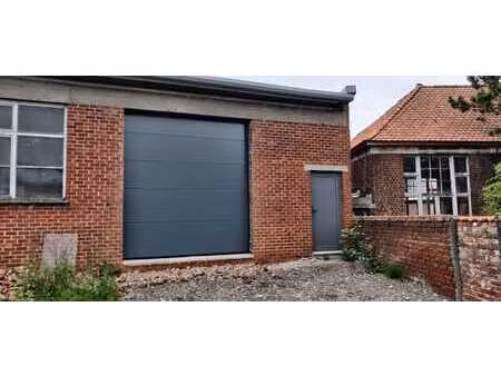 magazin 300 m2