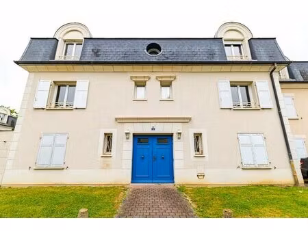 appartement de 3 pièces de 60 m² à louvres