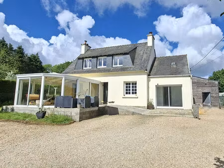 maison spacieuse de 10 pièces à vendre à plufur