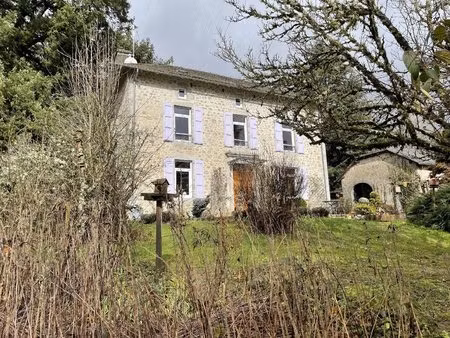 maison de maître avec grange et piscine
