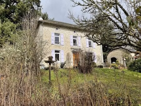 maison de maître avec grange et piscine