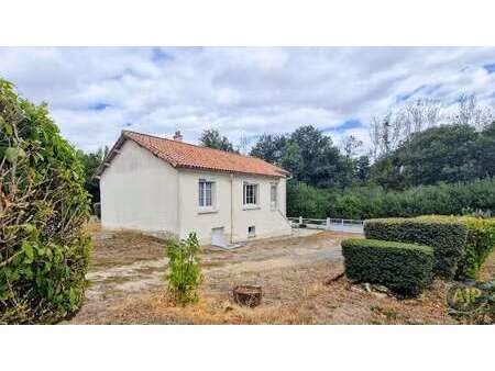 vente maison à cugand (85610) : à vendre / 87m² cugand