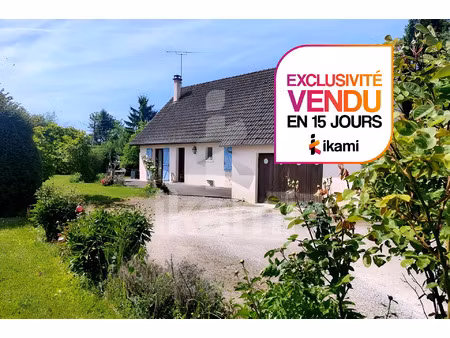courlaoux : grande maison avec terrasse