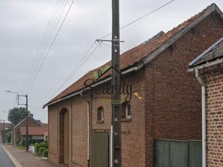 grange de 111 m2 + appenti de 31 m2 sur terrain constructible de