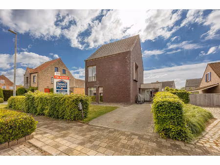 huis te koop in zoersel met 2 slaapkamers