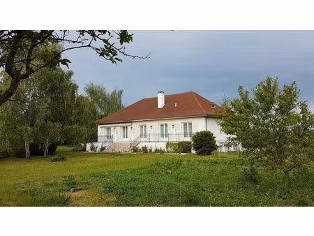 location maison 7 pièces 170 m² à domérat (03410)  1 100 €