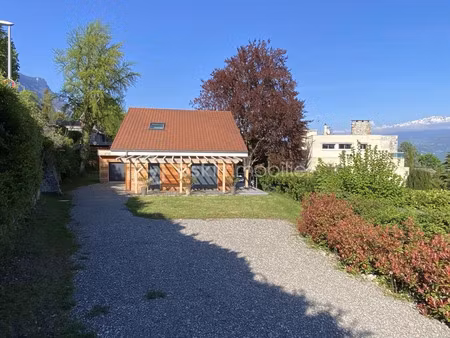 maison d'architecte à vendre dans le quartier haut meylan