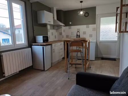 meublé t2 entièrement rénové avec jardin à l’isle d’espagnac