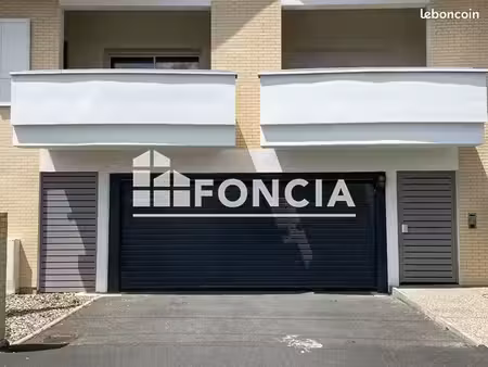 parking 7 m² cenon