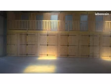 box  container de stockage de 8m²