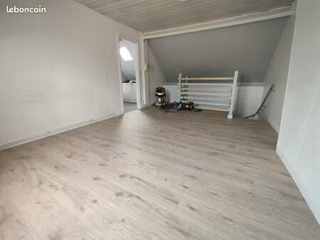 appartement t3 centre-ville annay