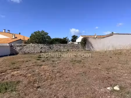 terrain rare 300 m² - belle façade de plus de 10 m – le bois-plage-en-ré